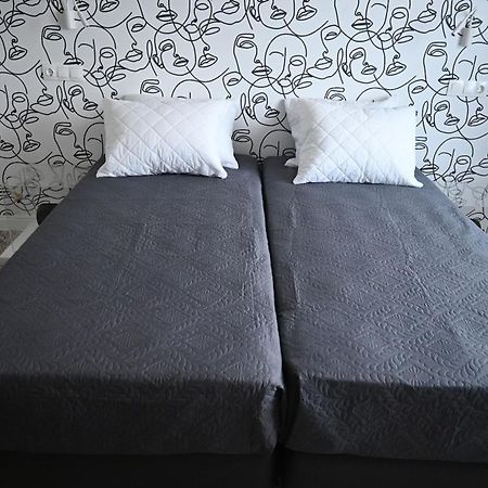 Haris 303 Apartment By Vpn Accomodation Atene Esterno foto
