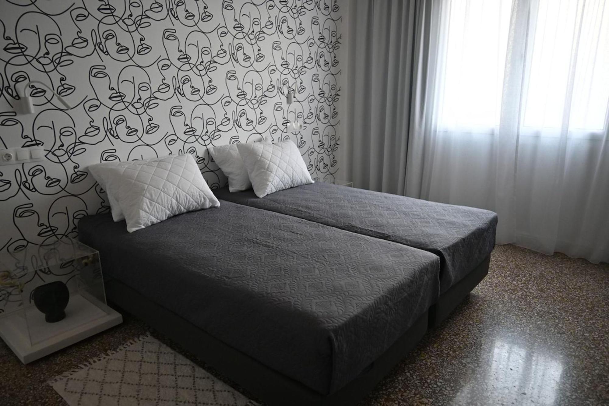 Haris 303 Apartment By Vpn Accomodation Atene Esterno foto