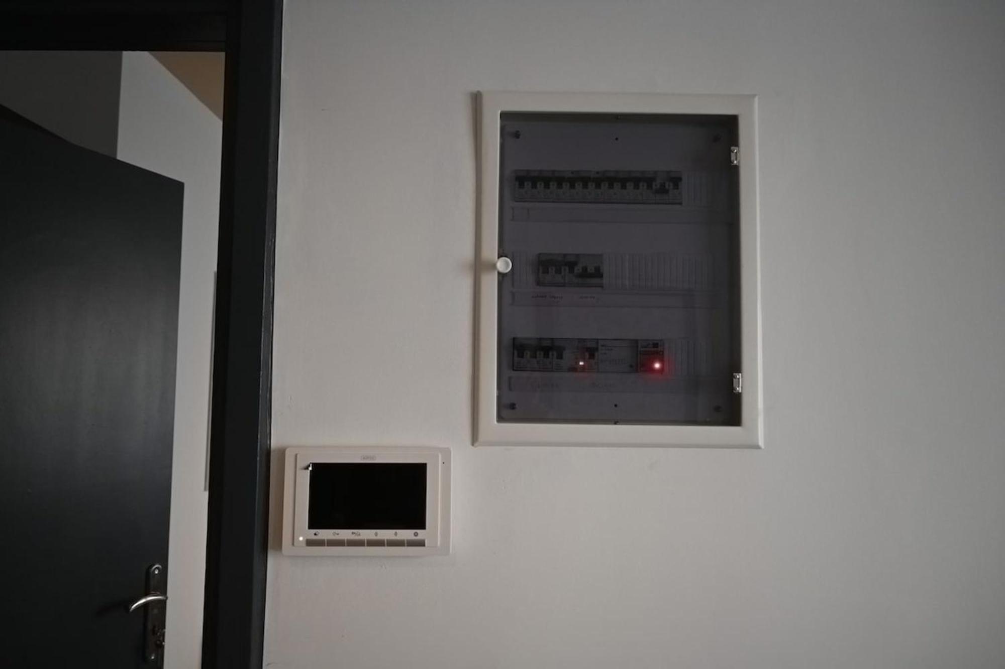 Haris 303 Apartment By Vpn Accomodation Atene Esterno foto