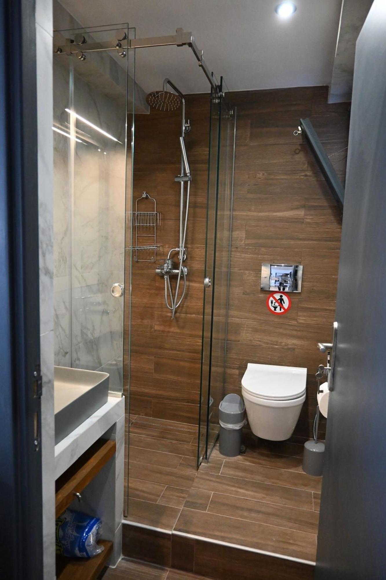 Haris 303 Apartment By Vpn Accomodation Atene Esterno foto